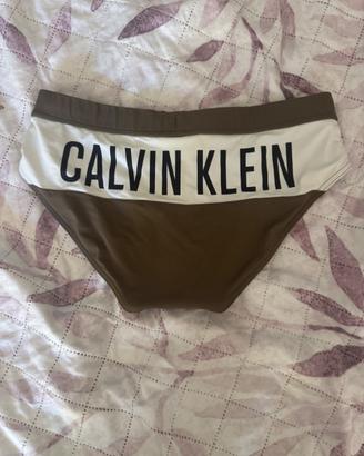 Costume calvin klein