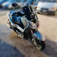 Yamaha X-Max 250