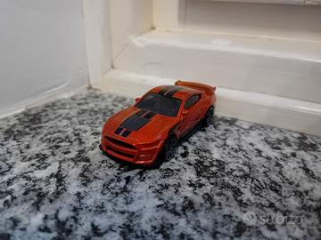 HOT WHEELS  FORD MUSTANG 2020 E 1984