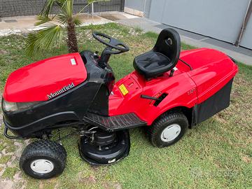 Rasaerba trattorino mountfield