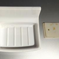 portasapone bianco per bagno in plastica