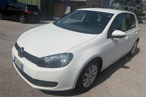 VOLKSWAGEN Golf 1.6 TDI DPF 5p. FERMO VOLKSWAGEN