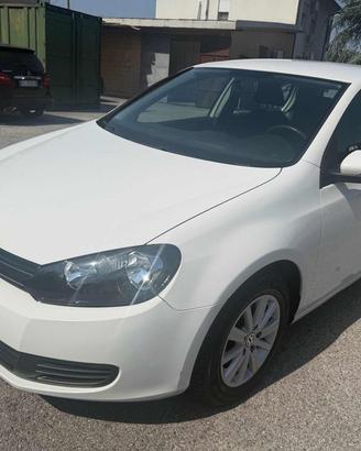 VOLKSWAGEN Golf 1.6 TDI DPF 5p. FERMO VOLKSWAGEN