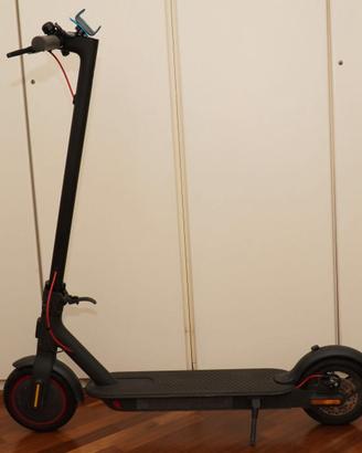Monopattino Elettrico Xiaomi Mi Electric Pro 2