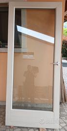 Porta PVC con vetro