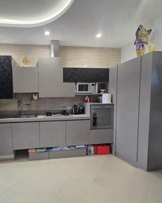 Cucina sospesa in gres Arrital