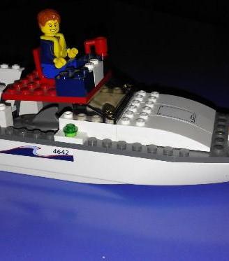 Lego motoscafo
