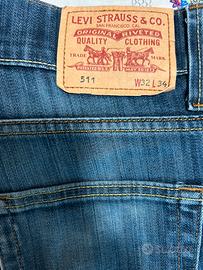 Pantaloni levis 511