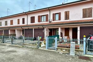 VILLA A SCHIERA A MOLINELLA