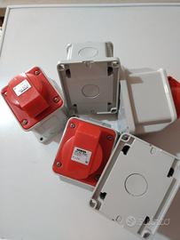 5 Prese Industriali 16A 3P+T GW62408