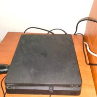  PlayStation 4 slim