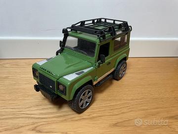 Bruder Jeep verde