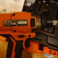 avvitatore a impulsi Spit con valigetta 