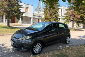 Ford Fiesta 1.4 TDCi accessoriata 5 porte