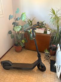 Monopattino Ninebot E2 Pro