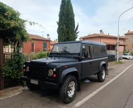 LAND ROVER Defender 110 - 1986