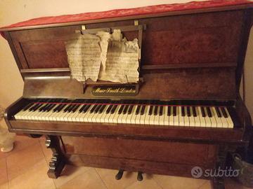 Pianoforte verticale Muir & Smith London d’epoca
