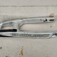 Forcellone alluminio HM CRE 50 enduro 2003