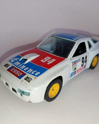 Porsche 924 turbo 1/24 Burago Bburago Vintage 