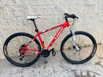 mountai bike trek marlin 7