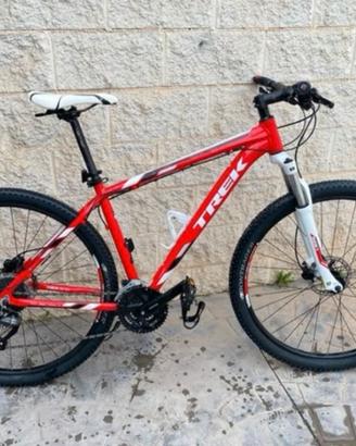 mountai bike trek marlin 7