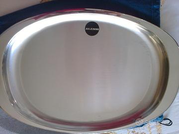 Vassoio Alessi  ovale acciaio cm 21x28   anni '80