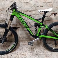 Trek Slash 