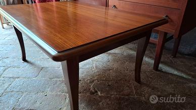 Tavolino in legno massello