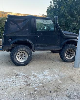Suzuki samurai
