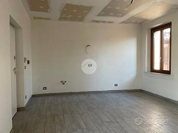 2 LOCALI A NARZOLE