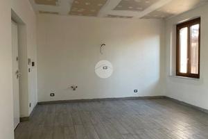 2 LOCALI A NARZOLE