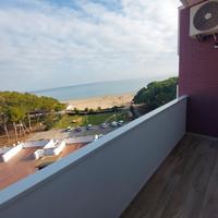 Appartamento lungomare prima fila 20 mt. spiaggia