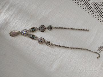 Collana con gioiello pendente
