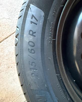 Gomma Michelin 215 / 60 R17