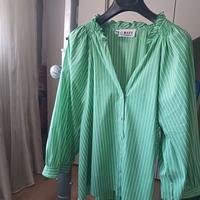 Camicia maniche tre quarti,  vestibilità comoda