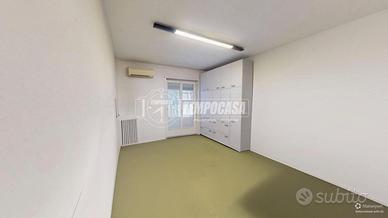 Viale Monza 87 - Trilocale al quinto piano in stab