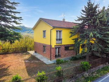 Rustico / Casale di 235 m² con più di 5 locali e b