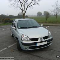 Paraurti Anteriore - Renault Clio 2 (2001-2005)