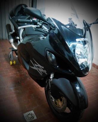 Suzuki GSX1300R Hayabusa prima serie
