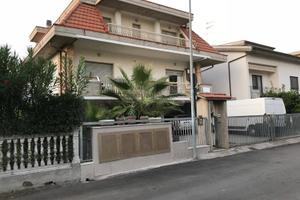 Palazzo / Stabile - Martinsicuro