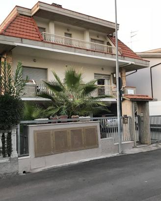 Palazzo / Stabile - Martinsicuro