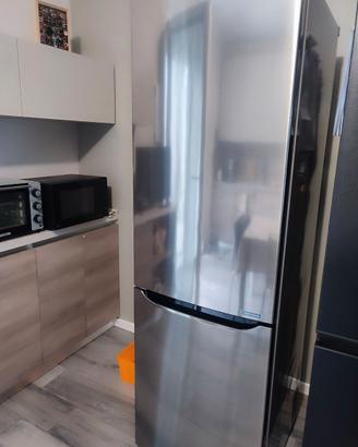 Frigorifero LG funzionante