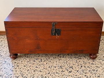 Arredo vintage vari articoli como comodini armadi