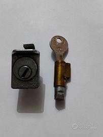 Kit NEIMAN serratura portaoggetti e bloccasterzo 