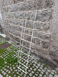 Espositore cartoline e espositore riviste