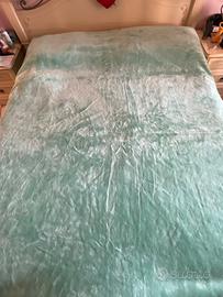 Calda coperta matrimoniale