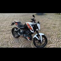 Ktm duke 125