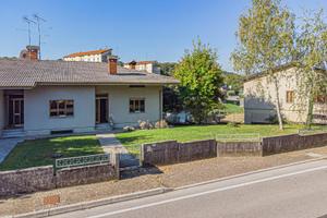 SPAZIOSA BIFAMILIARE CON GIARDINO E TERRAZZO