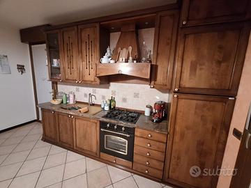 cucina in noce nazionale