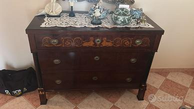 Cassettiera comó antico